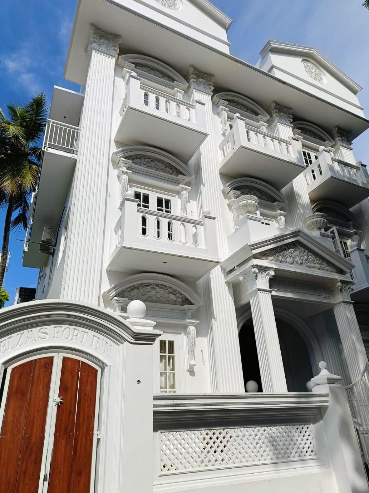 Elzas Fort Inn Kochi Chambre photo